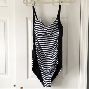 NWT Maternity Swimsuit Size Large